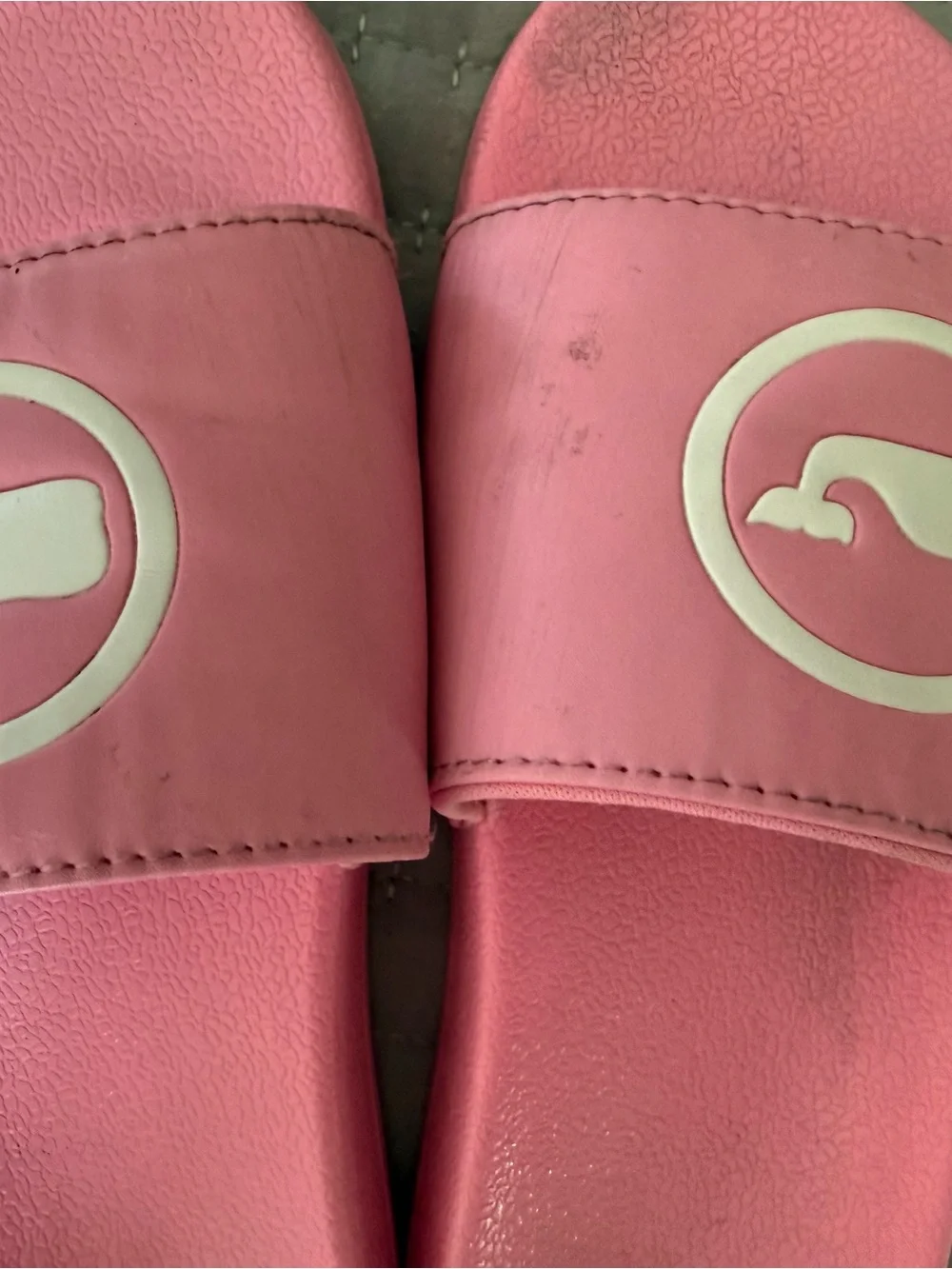 Vineyard Vines Pink Slide Sandals with White Whale Logo - Kids